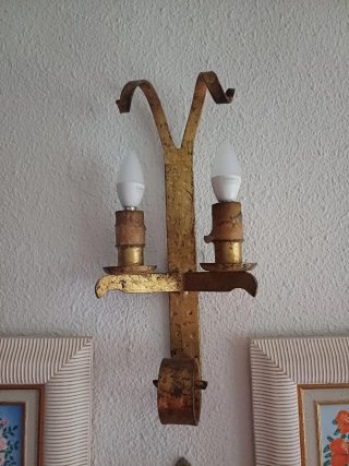 Pareja de Apliques de Pared Rústicos