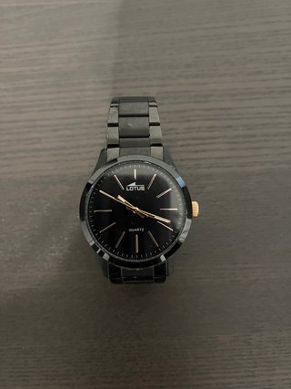 Reloj Lotus Negro