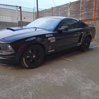 Ford Mustang v8 GT 2006