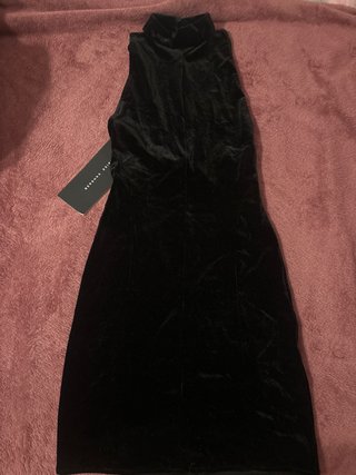 Vestido corto negro Bershka