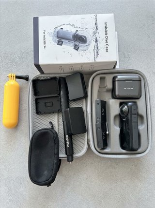 Cámara Insta360 X4 con Accesorios