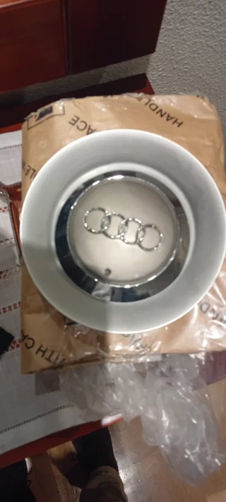 Tapabuje tapa llanta Audi