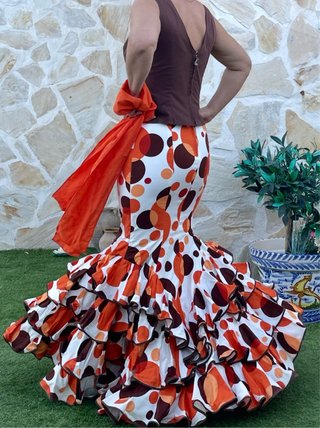 Traje de flamenca elastico talla 38-40 CON REGALO