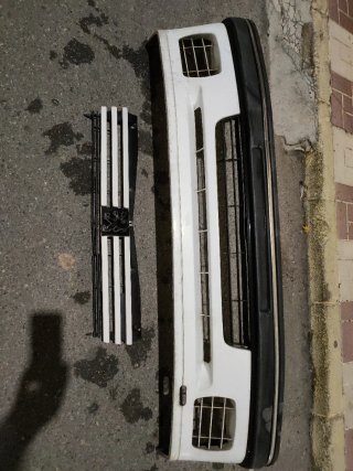 Paragolpes y Parrilla Peugeot 205