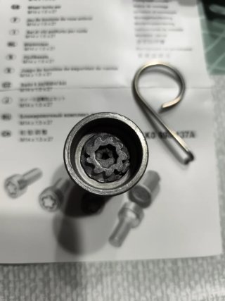 Llave para tornillos antirrobo Audi - VW