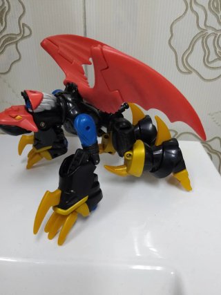 Figura Imperialdramon Digimon