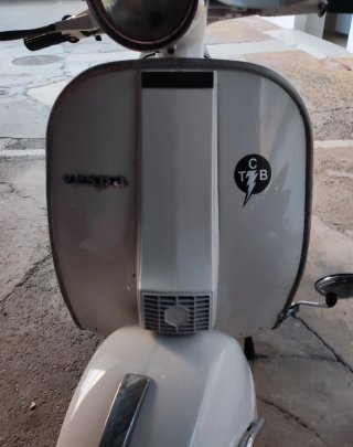 Vespa 200 DS Blanca