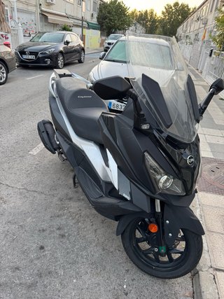 Moto SYM Cruisym 125