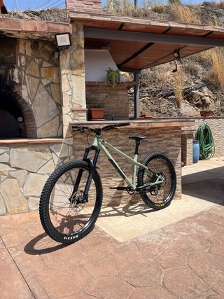 Bicicleta Commencal Meta HT AM