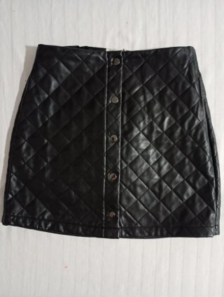 Minifalda de Piel Negra Talla 36