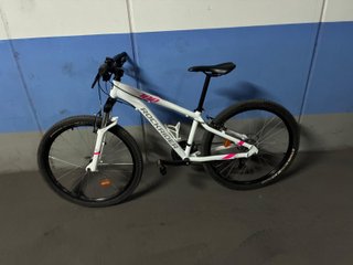 Bicicleta MTB Rockrider ST 100 26''