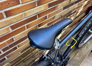 Luz trasera para sillín de bicicleta