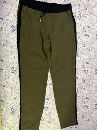 Leggins Talla 42 Verde Oliva y Negro