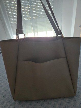 Bolso de hombro beige