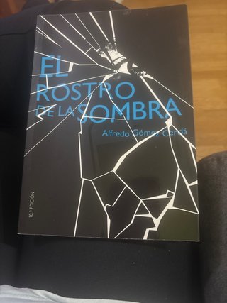 El rostro de la sombra