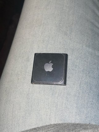 iPod Shuffle Apple Gris