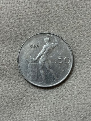 Moneda 50 Liras Italia 1966