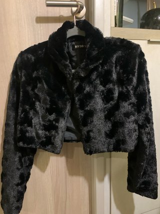 Chaqueta de pelo negra NV30