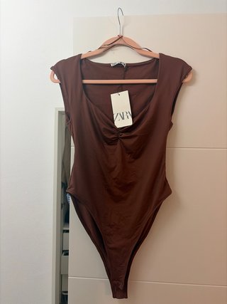 Body Zara Marrón Talla M