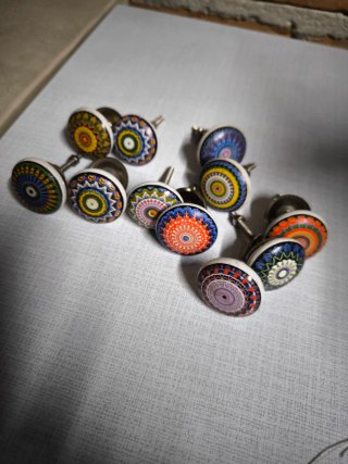 Set de 10 Pomos de Cerámica Decorados