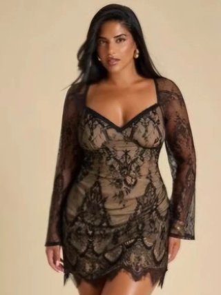 Vestido de Noche de Encaje Negro