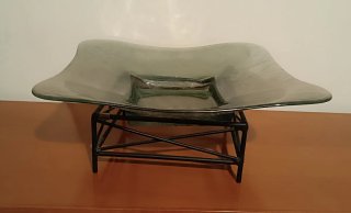 Centro de Mesa Grande em Vidro e Metal