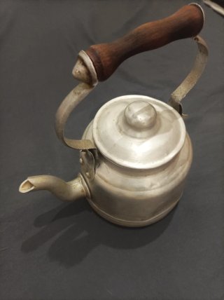 Tetera Vintage de Aluminio (1940-1970)