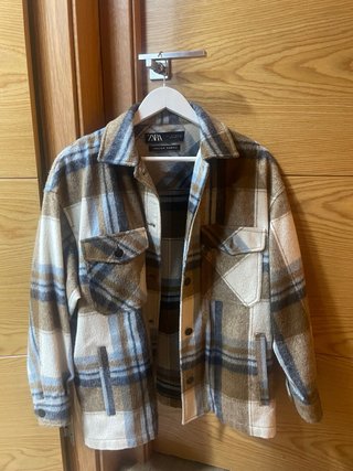 Chaqueta de cuadros Zara