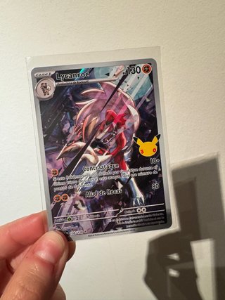 Carta Pokémon Lycanroc (Colección 30 Aniversario)