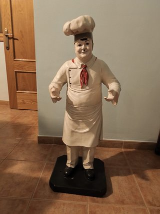 Se vende cocinero de madera