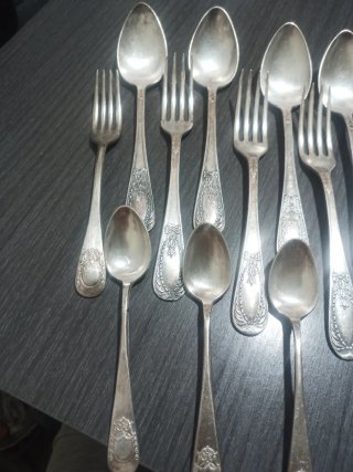Set de 19 Cubiertos Antiguos.