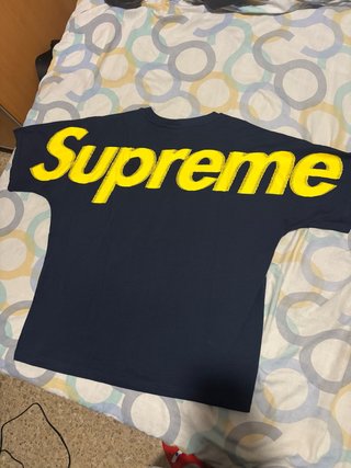 Camiseta Supreme Azul y Amarilla
