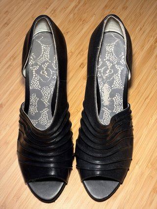 Sandalias de tacón negras Zara