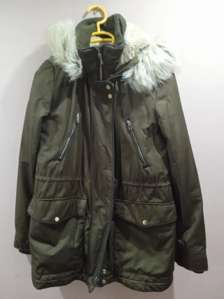 Abrigo Zara Verde Talla S nuevo.