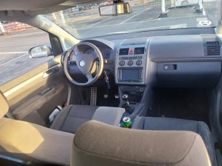 volkswagen touran  1.9 tdi 2009