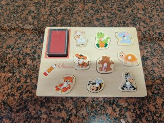 Puzzle y Juego de Sellos de Madera
