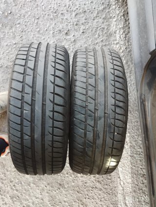 205/55 R16 dos ruedas parejas 30€ cada rueda
