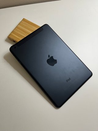 iPad mini azul marino como nuevo + reglo funda