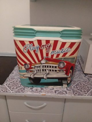 Nevera portátil estilo retro