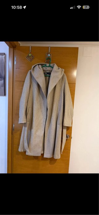 Abrigo Zara Beige Talla M