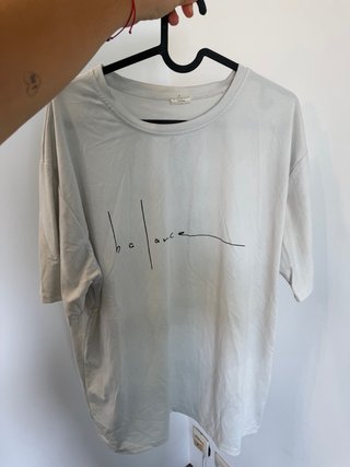 Camiseta Gris con Estampado Talla L