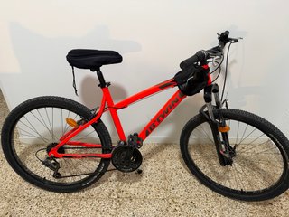 Bicicleta de Montaña BTWIN Roja y Negra