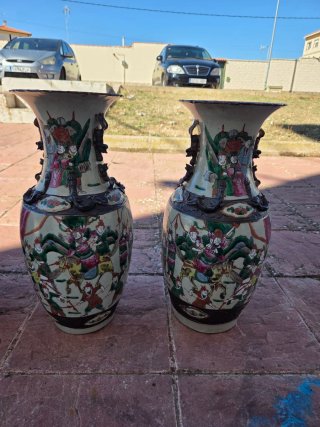 Pareja de Jarrones Estilo Imari