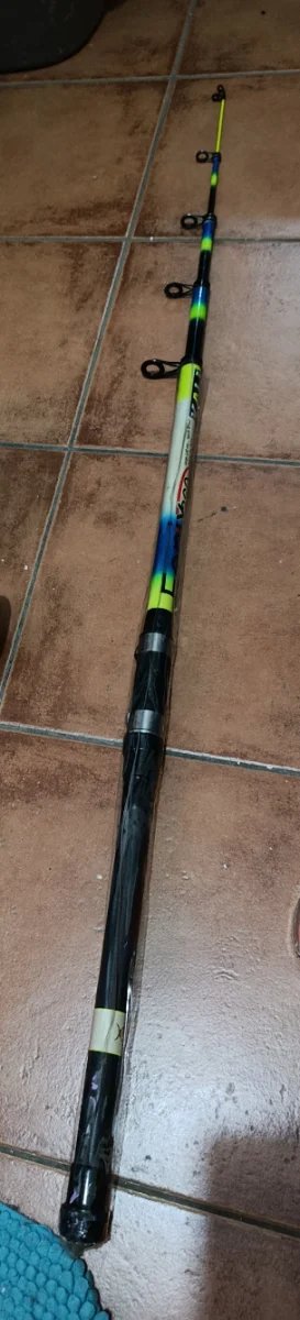Caña de Pesca Ligera Telescópica