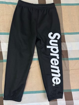 Pantalón Supreme Negro Talla L