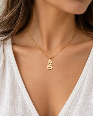 COLLAR VIRGEN DEL ROCÍO-PLATA LEY 925 CHAPADO ORO