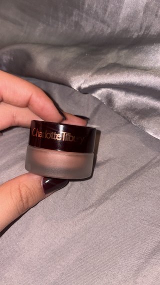 Sombra de ojos en crema Charlotte Tilbury