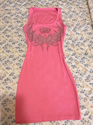 Vestido Rosa con Detalle de Pedrería