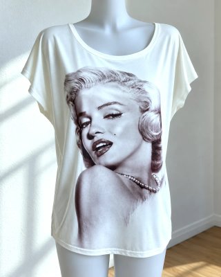 Marilyn Camiseta ● Graphic Tee