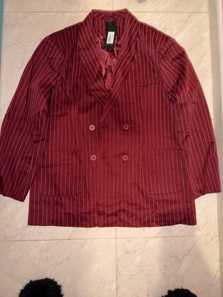 Chaqueta de traje roja a rayas